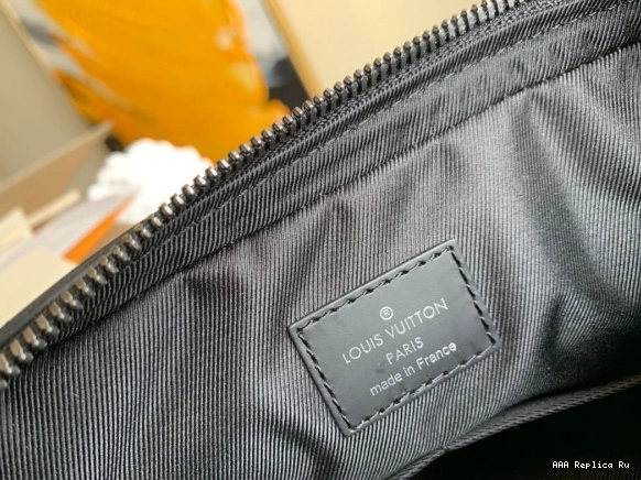 AAA Pruses Bags LOUIS VUITTON DISTRICT 0708